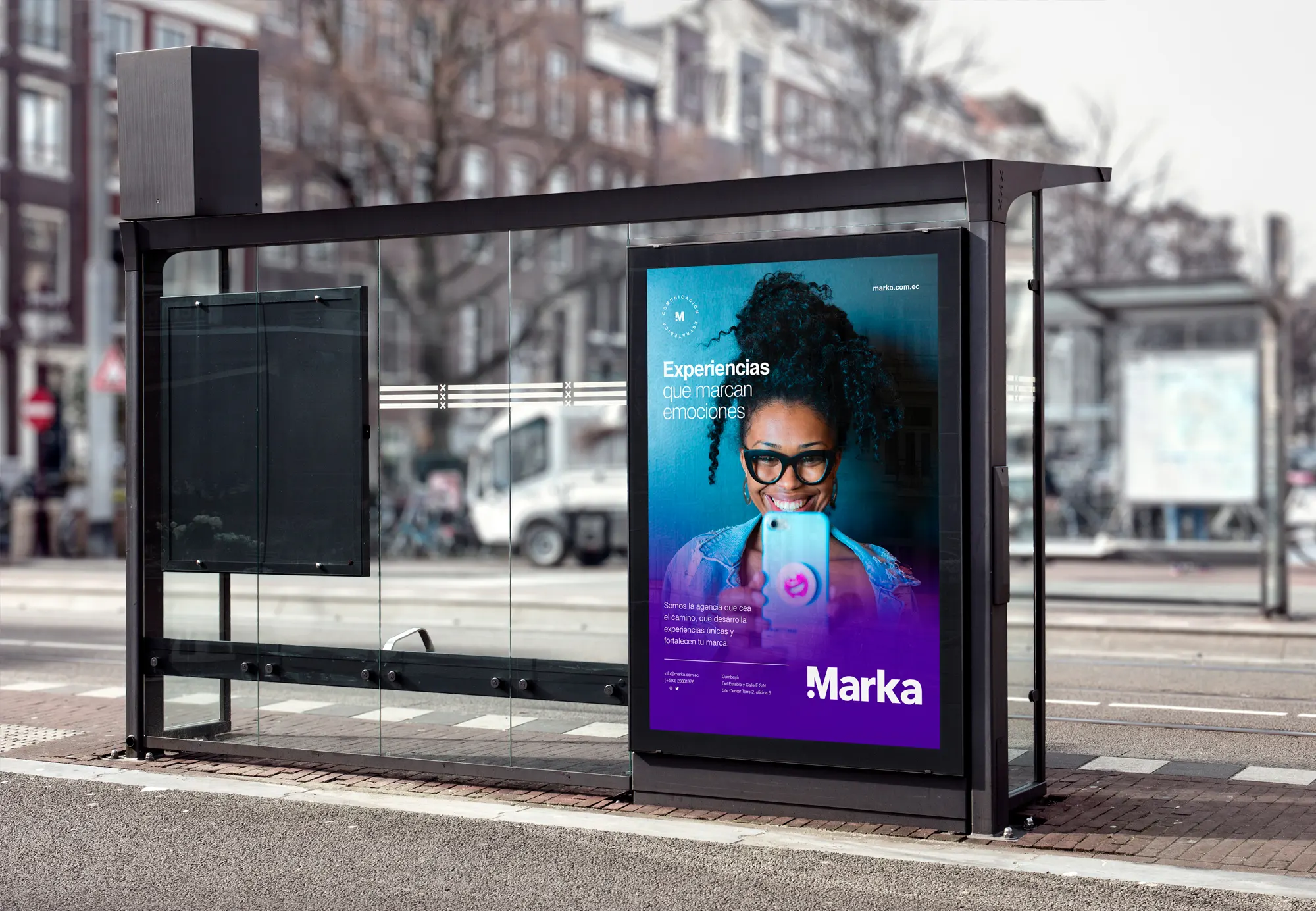 Publicidad exterior para Marka Comunicación Estratégica