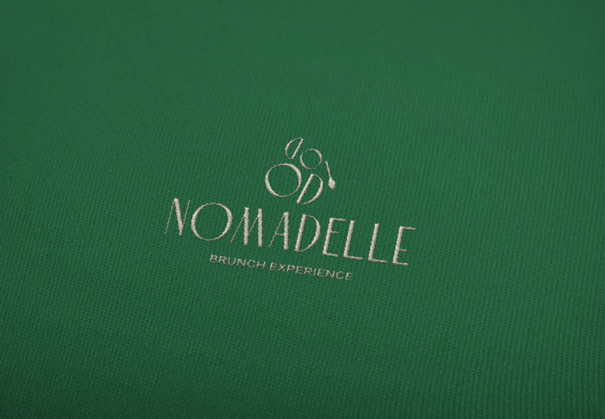 identidad-visual-diseno-logotipo-quito-nomadelle-1